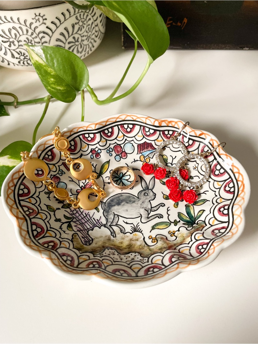 Coimbra Portugal Hand Painted Ceramic Scalloped Floral Rabbit Trinket Dish - Picture 6 of 8